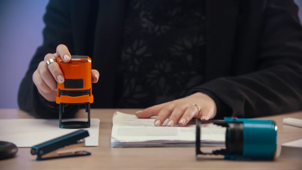 Top Reasons to Use Notary Public Services for Important Documents